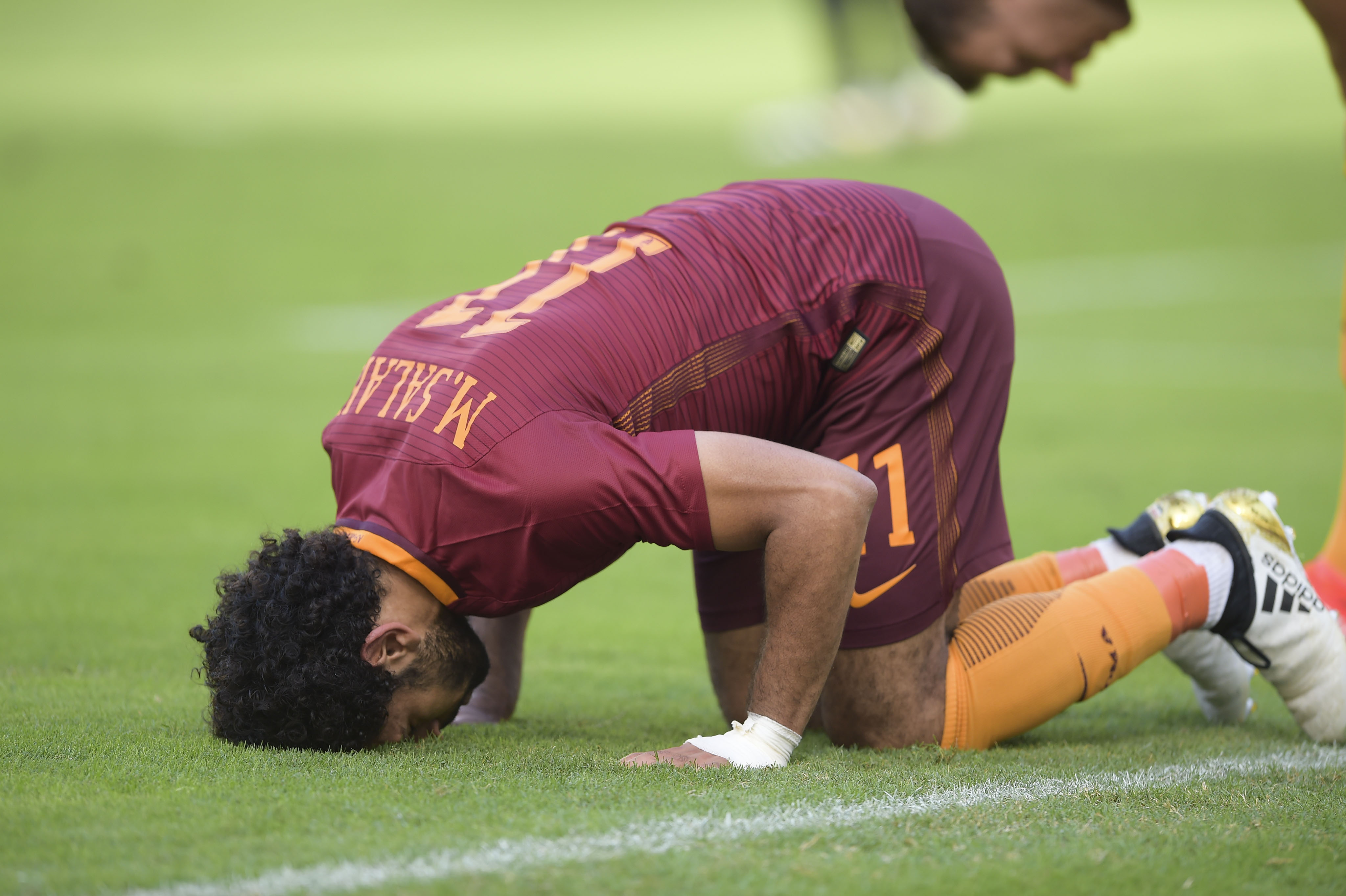 incontro di calcio napoli roma