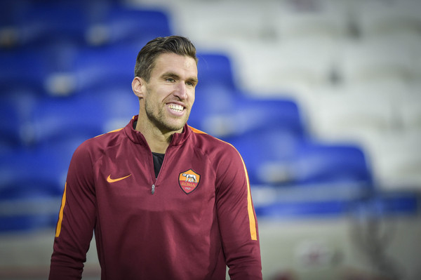 as-roma-training-session-and-press-conference-36