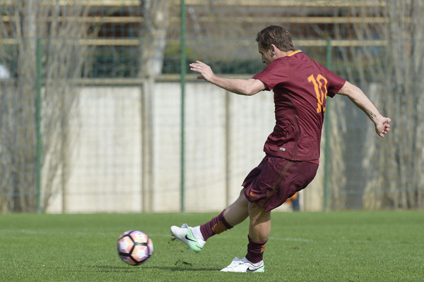 as-roma-training-session-296