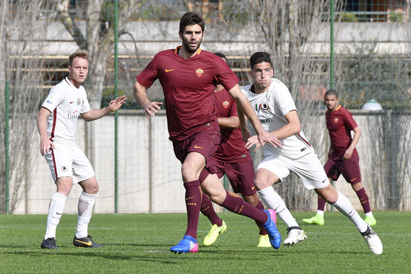 as-roma-training-session-298