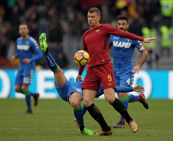 as-roma-v-us-sassuolo-serie-a-65