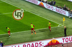 FOTO – Roma-Torino, Dybala si scalda per qualche minuto tra gli applausi, poi torna a sedersi in panchina