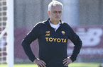 Mourinho: “Il giocatore che ha tradito a gennaio dovrà andare via”. Indiziato Karsdorp