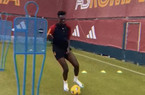 FOTO e VIDEO – Abraham si allena in campo con il pallone: “Il ritorno”