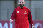 VIDEO – La Roma abbraccia di nuovo De Rossi: dai sogni da bambino ad allenatore