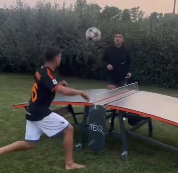 VIDEO - Dybala, Paredes e Huijsen alla festa di Soulé. E danno spettacolo a table-foot...