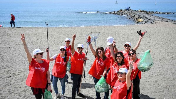 AS Roma: nuova pulizia del litorale di Ostia in collaborazione con Q8 e RomaNatura (COMUNICATO e FOTO)