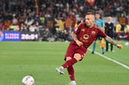 https://laroma24.it//wp-content/uploads/2025/05/SMALLTHUMB-roma-milan-angelino.jpg Salta l’affare Angelino all’Al Hilal. Shomurodov: c’è anche il Rennes