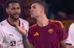 Roma-Midtjylland, Mancini provoca Brumado: il difensore stuzzica l’attaccante con un bacio (VIDEO)