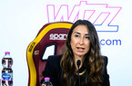 VIDEO – Mosquera (Commercial Officer Wizz Air): “Non potevamo scegliere club migliore”. Poi la frase a sorpresa in italiano: “La Roma non si discute, si ama!