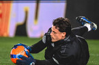 VIDEO – La Serie A celebra le parate di Svilar: “Non puoi superarlo”