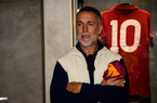 Instagram, Batistuta nomina Totti e Cafu nella sua top 5: “Totti? Ti dava il pallone come lo volevi. Sapeva sempre cosa fare” (VIDEO)