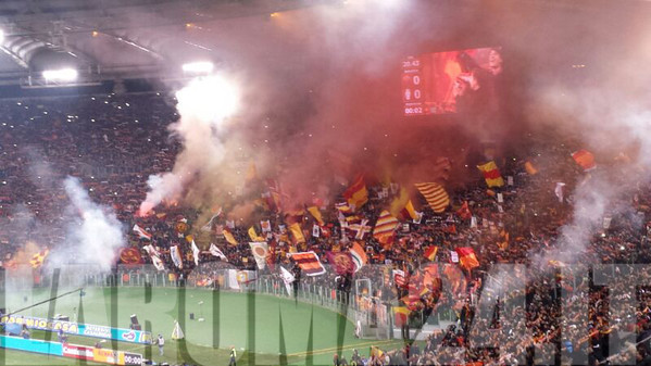 curva_sud_fumogeni_roma_juve_ci_210114-2