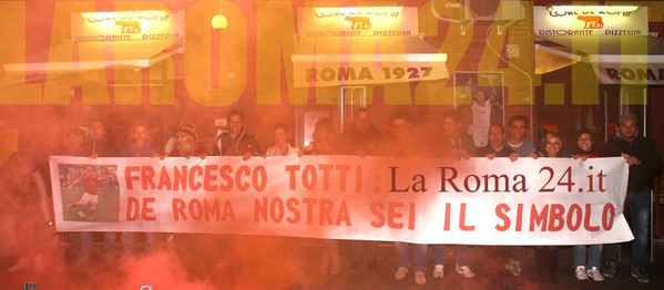 striscione-per-totti-via-vetulonia-25_1_14