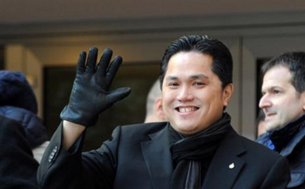 thohir_saluto_tribuna