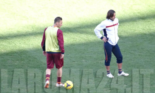 totti-bompard-tutta-figura-riscaldamento