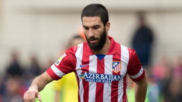 470054109-arda-turan-of-atletico-de-madrid-controls-the-ball