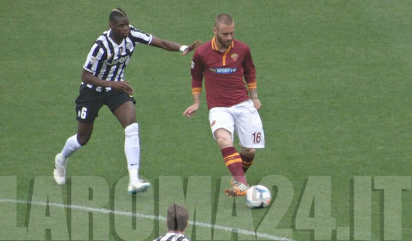 de-rossi-pogba-azione-roma-juve