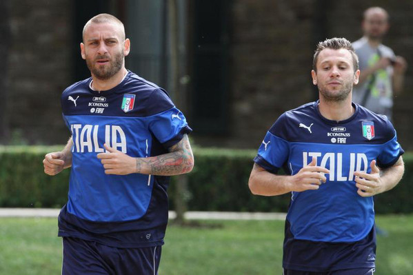 de-rossi-cassano-nazionale-allenamento-2014