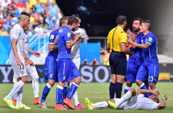 fbl-wc-2014-match39-ita-uru-2