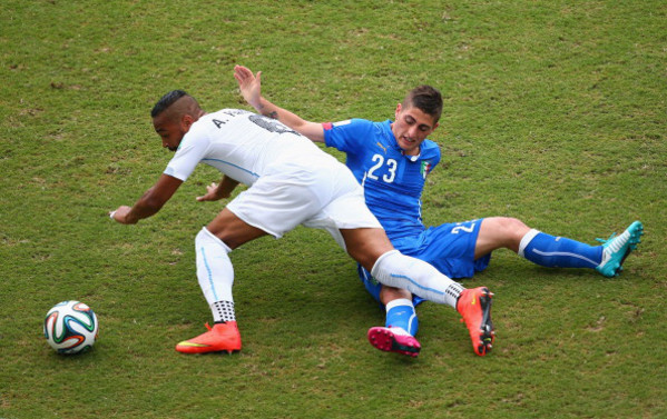 italy-v-uruguay-group-d-2014-fifa-world-cup-brazil-6