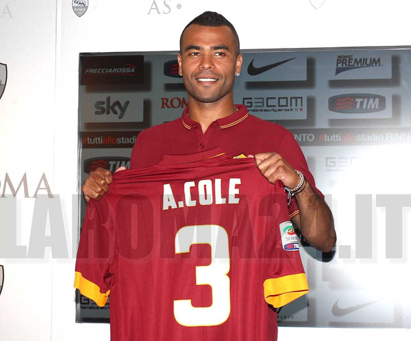 presentazione-ashley-cole-foto-gino-3-ottima