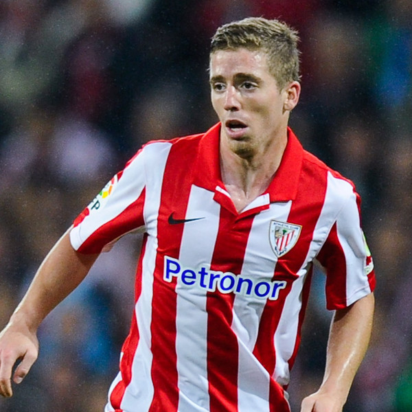 hi-res-180873467-iker-muniain-of-athletic-club-runs-with-the-ball-during_crop_exact