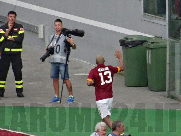 maicon-saluta-presentazione-roma-fenerbahce-19-08-14