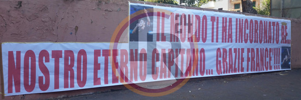 striscione-totti-3_10_2014