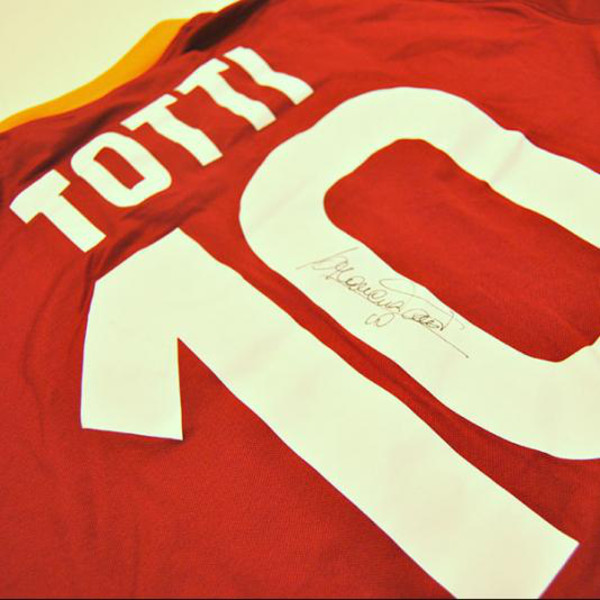 maglia-totti-firmata