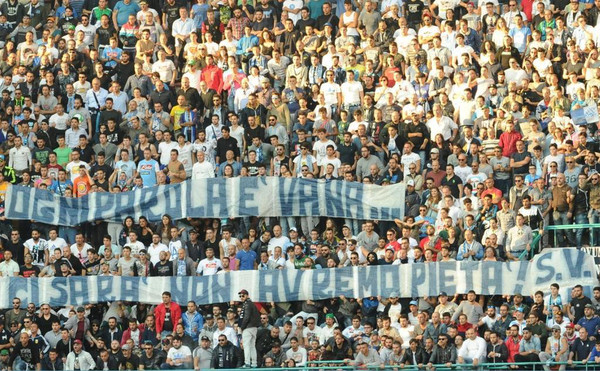 striscione-napoli