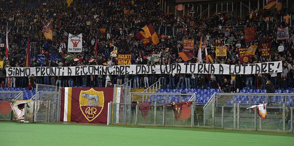 striscione-pronti-a-ricominciare-roma-toro