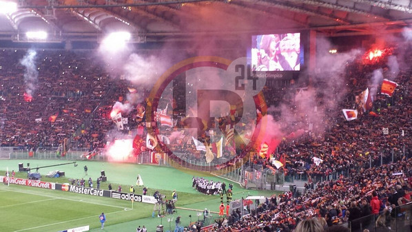 curva-sud-fumogeni