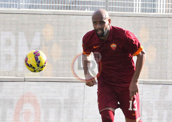 maicon-con-pallone-lr24