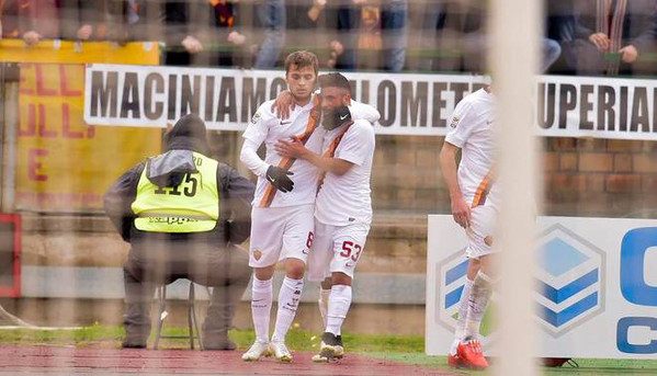 cagliari-roma-esultanza