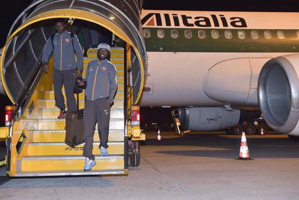 gervinho-arrivo-verona-aeroporto-alitalia