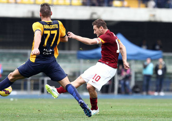 totti-tiro-verona