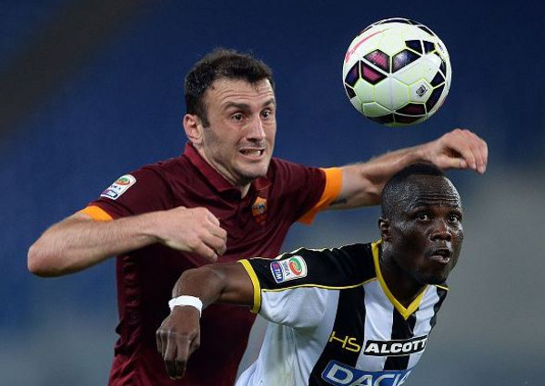 torosidis-badu-roma-udinese-17-05-2015