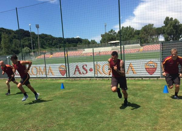 castan-strootman-trigoria_-foto-twitter-castan