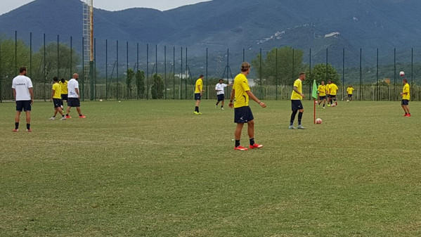 frosinone-allenamento