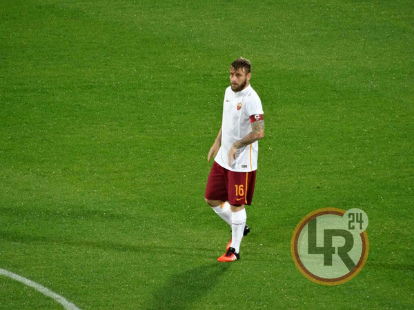 de-rossi-fiorentina-roma-25-10-15