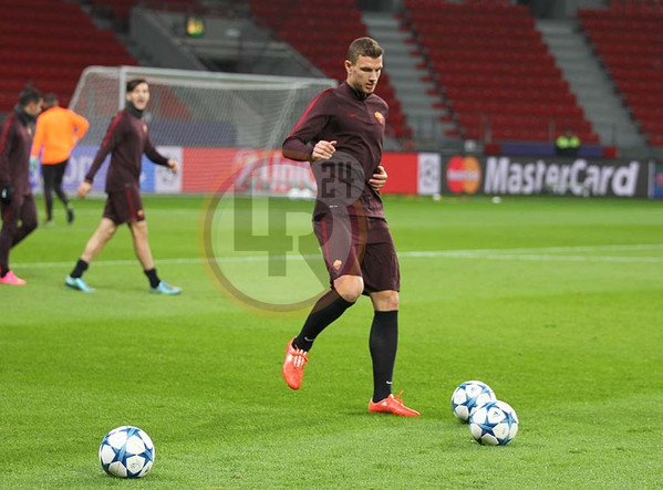 dzeko-rifinituravigilia-bayer-roma-19-10-2015