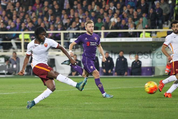 fiorentina-roma-gervinho-25102015