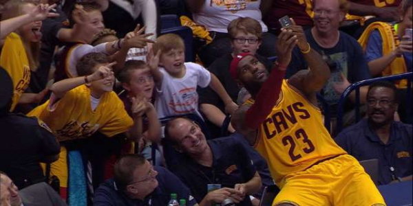 lebron-james-selfie