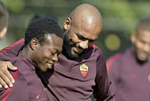 nura-maicon-abbracciati-allenamento