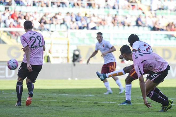 palermo-roma-gervinho-gol