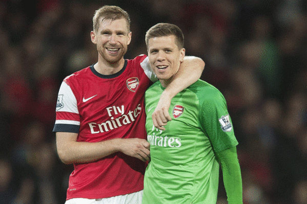 mertesacker-szczesny