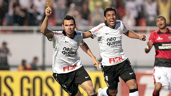 castan-corinthians-esulta