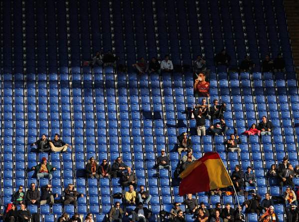 tribuna-olimpico-semi-vuota-roma-spezia