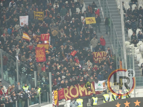 juve-roma-settore-tifosi-romanisti-lr24